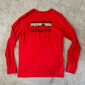 Patagonia Men’s Red Long Sleeve T-Shirt Outdoor Hiking Size Large